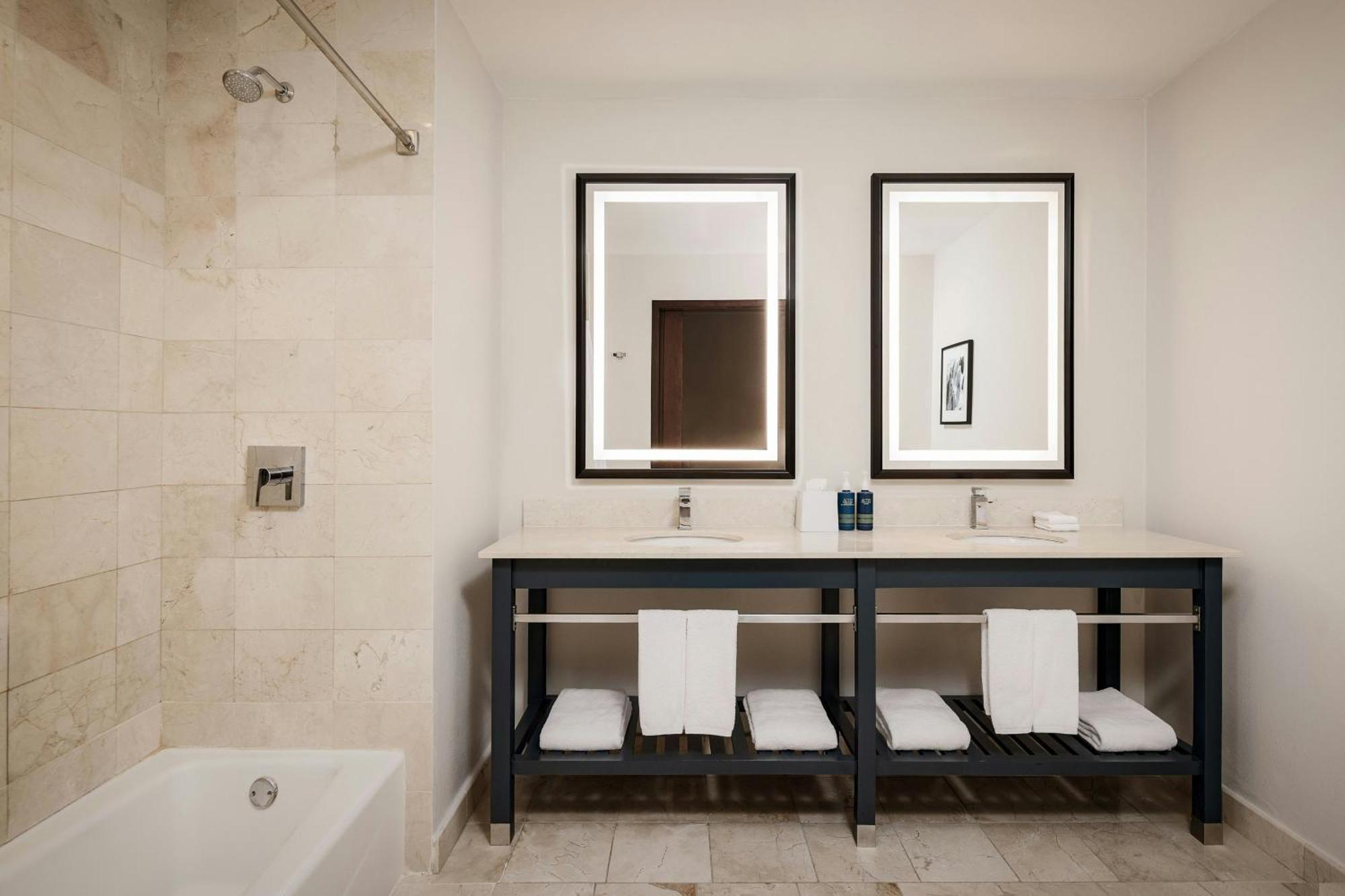 Four Points By Sheraton Punta Cana Ngoại thất bức ảnh